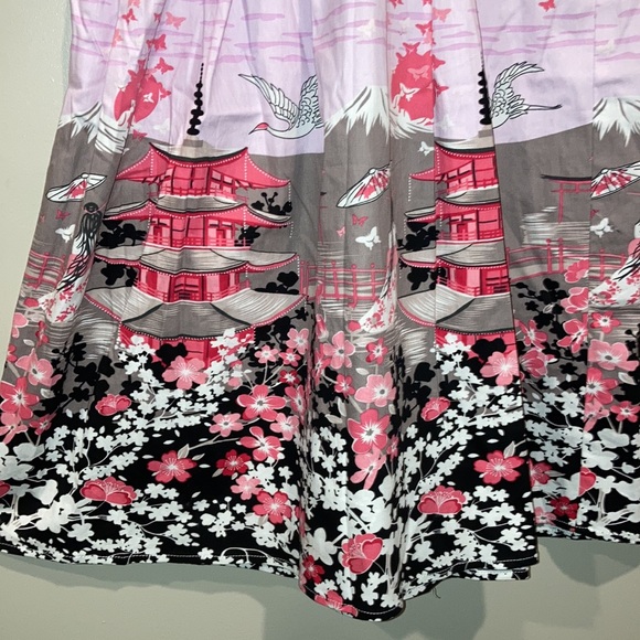 SUCREFAS Light Pink Floral Full Skirt Oriental Print Darted Knee Length NEW - Picture 2 of 11